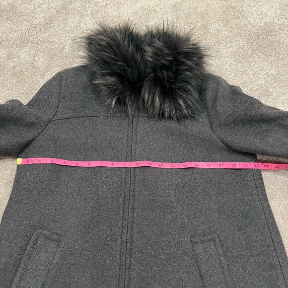Zara Women's Grey Wool Jacket with Zipper and Faux Fur Collar Size M - Picture 10 of 12